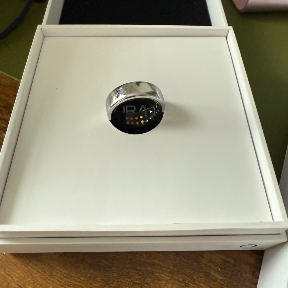 Oura Silver Smart Ring with Black Sensor Window